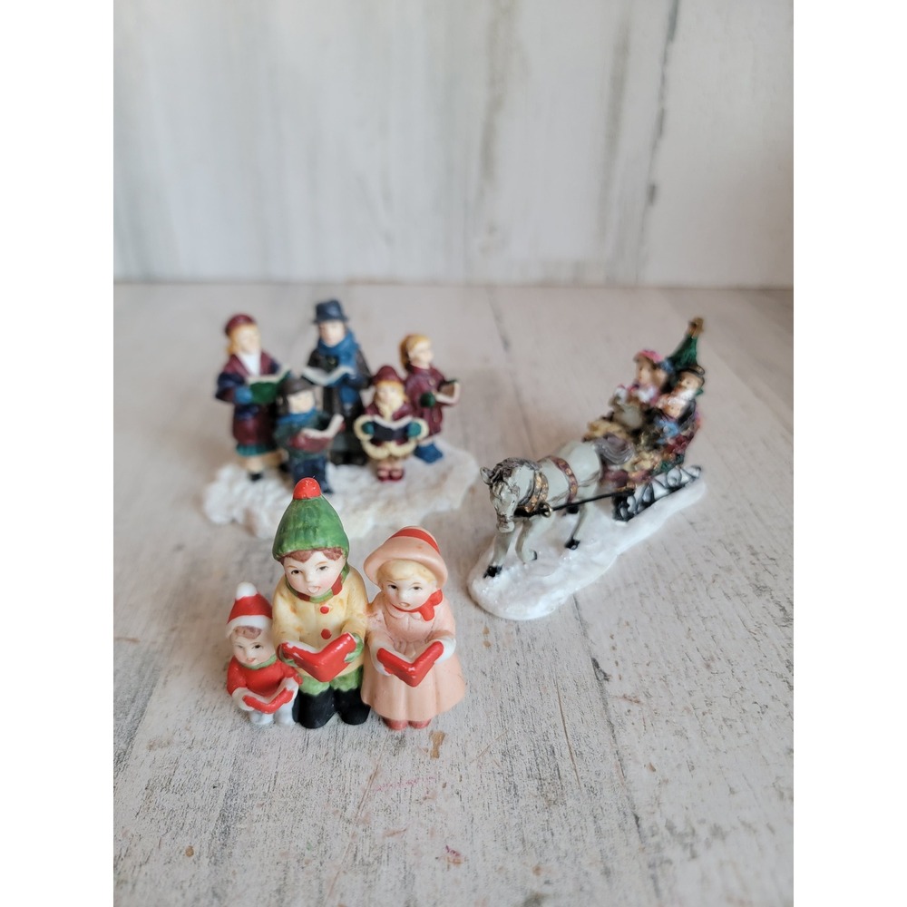 Vintage caroler sleigh couple village accessory Xmas‎ set horse unique